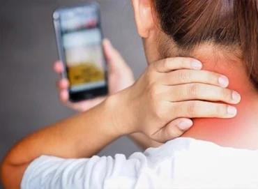 Teknoloji Kullanımının (Telefon, Tablet) Boyun Sağlığına Etkileri Nelerdir? 